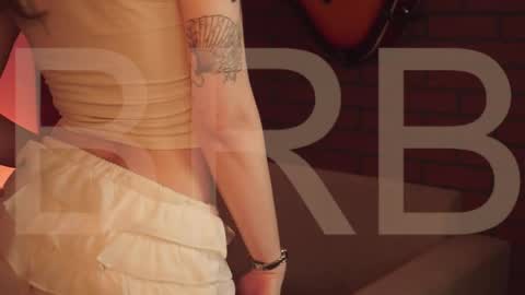 elliecutes online show from April 4, 2026, 8:34 am