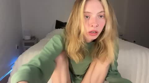 ellie online show from April 27, 2026, 1:47 am