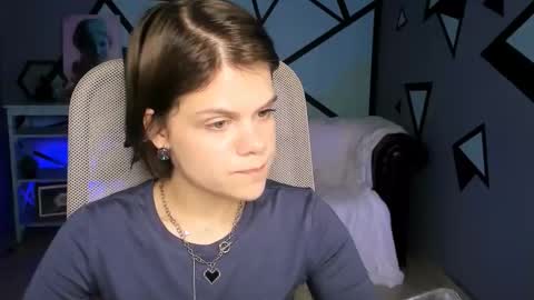 elliemurler online show from October 10, 2025, 9:08 am