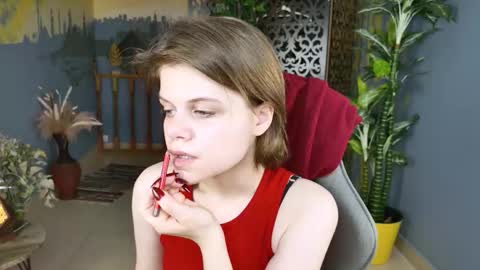 elliemurler online show from November 2, 2025, 9:11 am