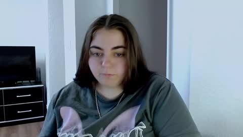 Ellie online show from May 17, 2026, 8:23 am