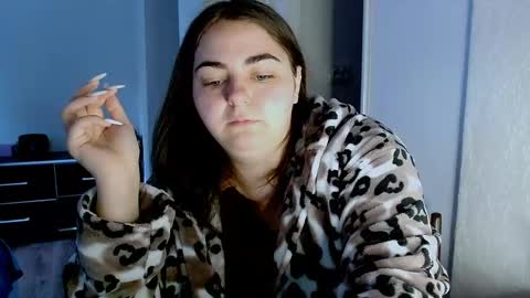Ellie online show from May 27, 2026, 3:47 am