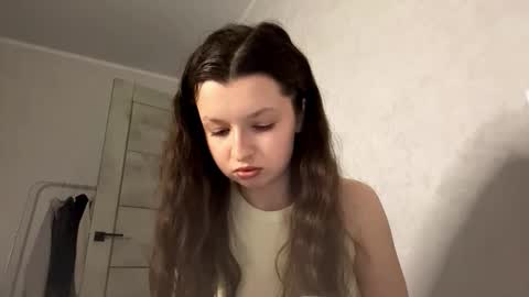 Snapshot of ellieschuffert chatting on February 6, 2026, 2:31 pm Ellie online show from February 6, 2026, 2:31 pm