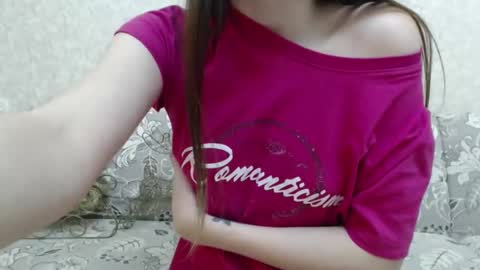 Snapshot of elliewalkersdreamgirl chatting on December 19, 2024, 2:01 am Effie1818 online show from December 19, 2024, 2:01 am