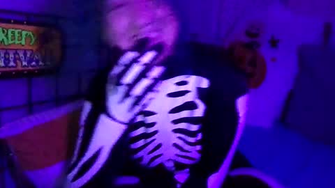 Elliohh online show from May 3, 2026, 5:08 pm