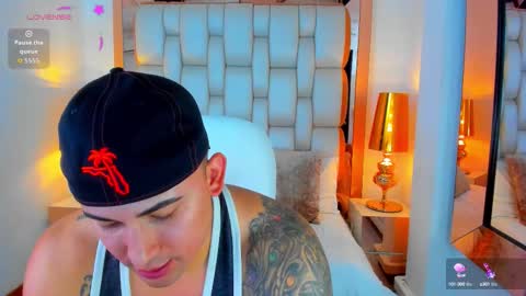 Snapshot of elliott_veelez chatting on September 15, 2025, 8:53 pm E L L I O T V E L E Z online show from September 15, 2025, 8:53 pm