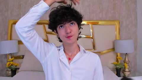 elliotvolkov online show from December 20, 2025, 3:08 pm