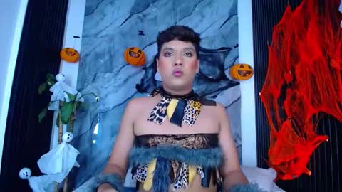 Ellis  online show from October 18, 2025, 1:08 am