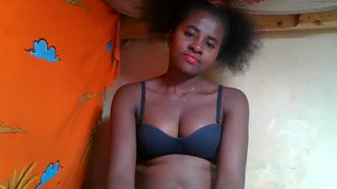 Ellodi online show from May 23, 2026, 8:24 pm