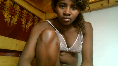 Ellodi online show from July 6, 2026, 3:47 pm