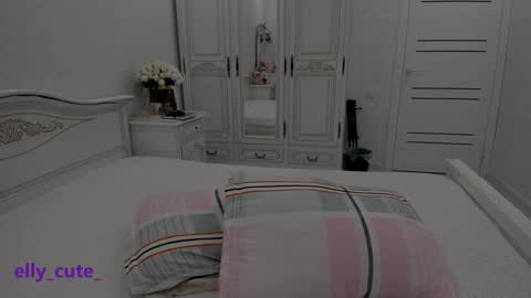 Snapshot of elly_cute_ chatting on December 30, 2024, 3:47 am Elly Cute online show from December 30, 2024, 3:47 am