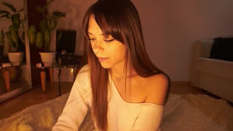 Snapshot of elly_fry chatting on October 11, 2025, 5:33 pm Art Place online show from October 11, 2025, 5:33 pm