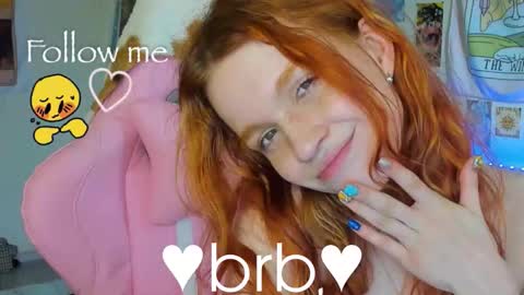 Snapshot of elly_milas chatting on November 11, 2025, 9:09 am Elly Fansly online show from November 11, 2025, 9:09 am