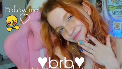 Snapshot of elly_milas chatting on November 15, 2025, 9:50 am Elly Fansly online show from November 15, 2025, 9:50 am