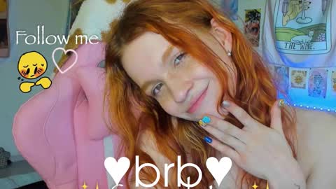 Snapshot of elly_milas chatting on November 16, 2025, 8:31 am Elly Fansly online show from November 16, 2025, 8:31 am