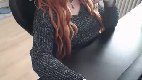 Elly online show from October 29, 2025, 9:00 am