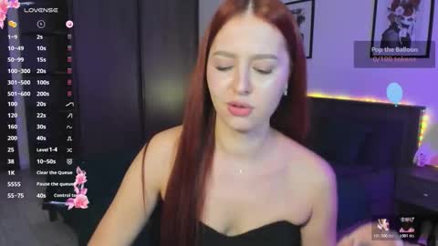 EllyPeach online show from November 12, 2025, 7:03 pm