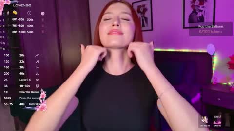 EllyPeach online show from November 27, 2025, 12:18 pm