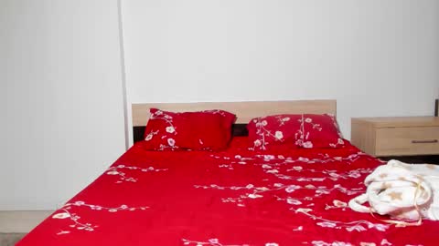 ellslimdoll online show from October 30, 2025, 1:51 am