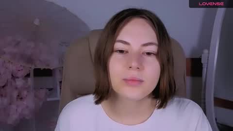 elma_lily online show from October 31, 2025, 6:58 am