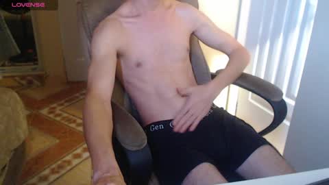 Snapshot of elmaster0111 chatting on April 1, 2026, 12:17 pm Zeki online show from April 1, 2026, 12:17 pm