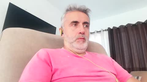 Snapshot of elmejorfvb2 chatting on December 5, 2024, 3:39 pm fer online show from December 5, 2024, 3:39 pm