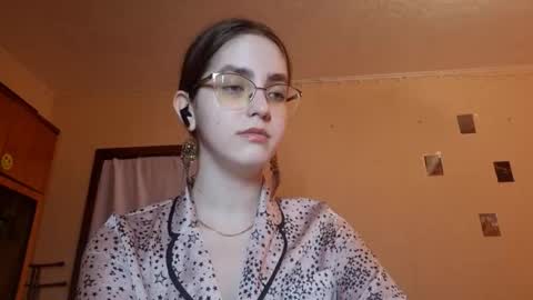 Kate online show from March 13, 2026, 12:45 pm