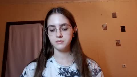 Kate online show from May 15, 2026, 12:12 pm