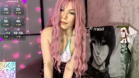 Pink online show from May 10, 2026, 1:49 pm