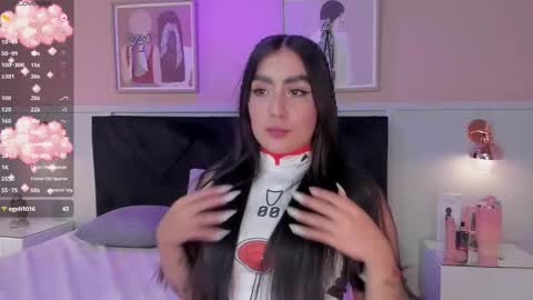 Elodie  online show from March 17, 2026, 1:03 pm