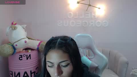 Elody  online show from February 14, 2025, 3:22 am