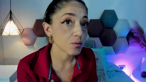 EloiseQuinn online show from December 22, 2025, 12:46 pm