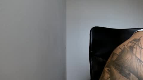 Snapshot of elosocazador chatting on December 30, 2024, 7:32 pm elosocazador online show from December 30, 2024, 7:32 pm