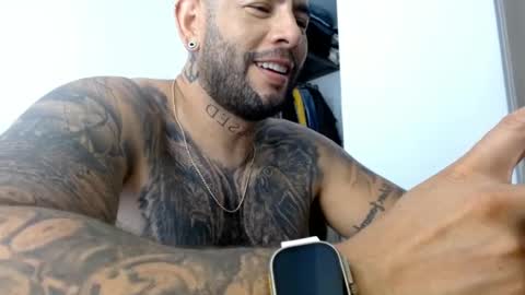 Snapshot of elosocazador chatting on January 24, 2025, 7:07 pm elosocazador online show from January 24, 2025, 7:07 pm