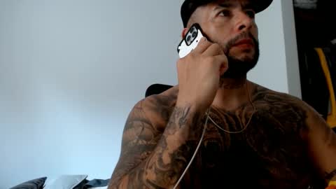 Snapshot of elosocazador chatting on January 27, 2025, 6:52 pm elosocazador online show from January 27, 2025, 6:52 pm
