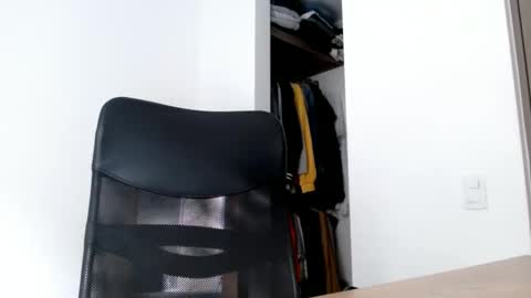 Snapshot of elosocazador chatting on February 12, 2025, 12:12 pm elosocazador online show from February 12, 2025, 12:12 pm