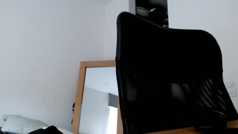 Snapshot of elosocazador chatting on February 13, 2025, 12:21 pm elosocazador online show from February 13, 2025, 12:21 pm