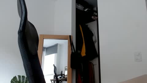 Snapshot of elosocazador chatting on March 6, 2025, 12:09 pm elosocazador online show from March 6, 2025, 12:09 pm