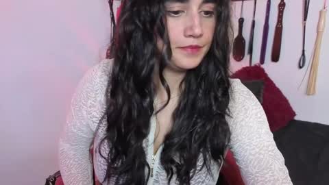 elowen_halley1 online show from May 20, 2026, 7:20 pm