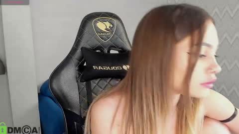 Snapshot of elsa_carterr chatting on October 8, 2025, 8:45 am elsa_carterr online show from October 8, 2025, 8:45 am