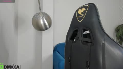 Snapshot of elsa_carterr chatting on December 1, 2025, 9:03 am elsa_carterr online show from December 1, 2025, 9:03 am