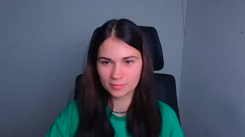 Elsa online show from December 5, 2024, 7:38 pm