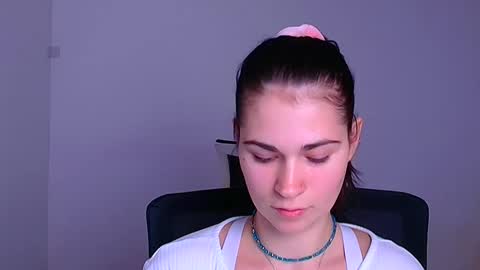 Elsa online show from December 8, 2024, 10:36 pm