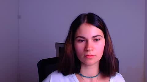 Elsa online show from December 9, 2024, 10:20 pm