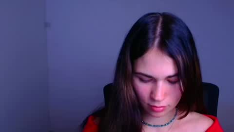 Elsa online show from December 12, 2024, 7:59 pm