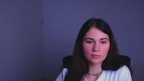 Elsa online show from December 17, 2024, 7:48 pm