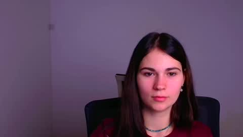 Elsa online show from December 18, 2024, 7:19 pm