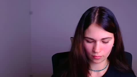 Elsa online show from December 19, 2024, 7:51 pm