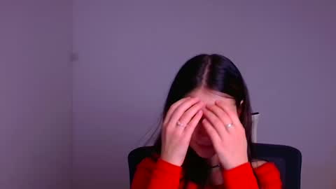 Elsa online show from December 24, 2024, 10:39 pm