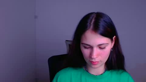 Elsa online show from December 25, 2024, 10:37 pm